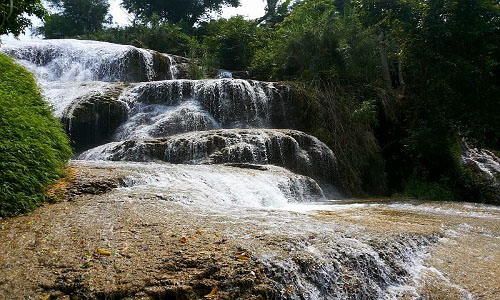 6 thac nuoc tuyet dep trong tiet Lap Thu hinh anh 3