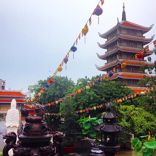 Chua dang sao giai han ram thang gieng 2 Chua dang sao giai han ram thang gieng 2