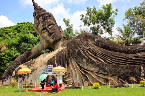 Ghé thăm vườn tượng Phật tại Lào Wat Xiengkuane hình ảnh Ghe tham vuon tuong Phat tai Lao Wat Xiengkuane hinh anh