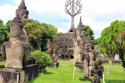 Ghé thăm vườn tượng Phật tại Lào Wat Xiengkuane hình ảnh Ghe tham vuon tuong Phat tai Lao Wat Xiengkuane hinh anh