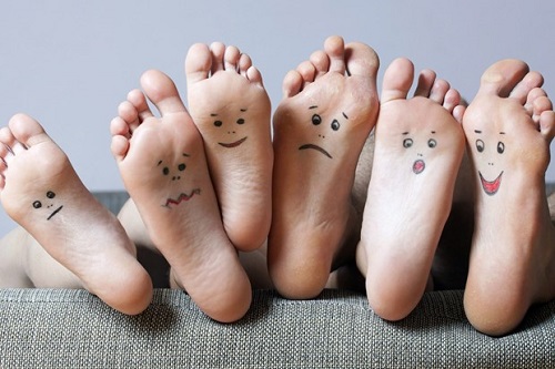 Giải mã vận trình qua nốt ruồi ở bàn chân hình ảnh Giai ma van trinh qua not ruoi o ban chan hinh anh