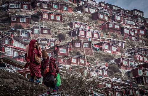 Ki vi thung lung do Phat giao Larung Gar truoc ngay bi pha do hinh anh 5