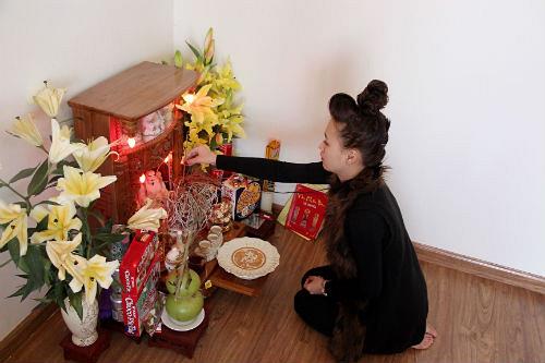 quan ao thieu nghiem tuc