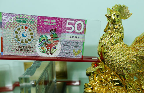 Tết Đinh Dậu tặng nhau tiền in hình con gà rước lấy phúc lộc thọ hình ảnh gốc 4 Tet Dinh Dau tang nhau tien in hinh con ga ruoc lay phuc loc tho hinh anh goc 4