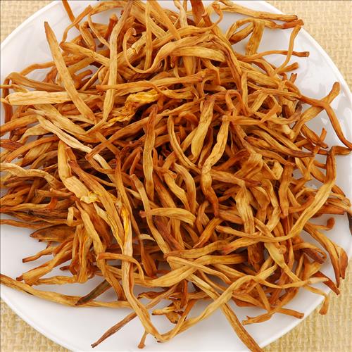 Bài thuốc dân gian từ cỏ huyên Bai thuoc dan gian tu co huyen