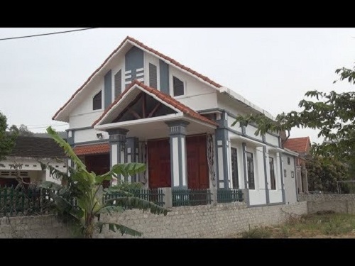nha nhieu doi chu