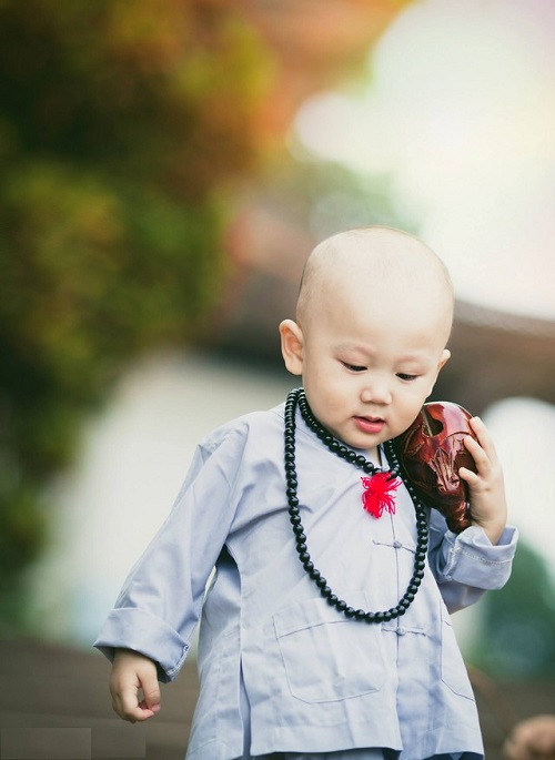 Trẻ có lá số tử vi như nào thì phải bán khoán lên chùa hình ảnh Tre co la so tu vi nhu nao thi phai ban khoan len chua hinh anh