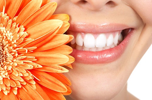 Xem tướng Đoán tài vận của người có răng cửa thưa hình ảnh 2 Xem tuong Doan tai van cua nguoi co rang cua thua hinh anh 2